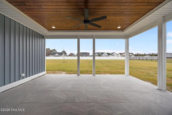 $725,000 | 335 Stephanye Lane, Greenville, NC 27834