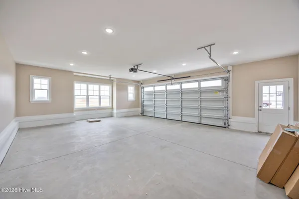 $725,000 | 335 Stephanye Lane, Greenville, NC 27834