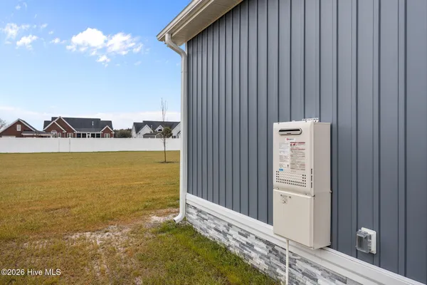 $725,000 | 335 Stephanye Lane, Greenville, NC 27834