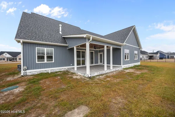 $725,000 | 335 Stephanye Lane, Greenville, NC 27834