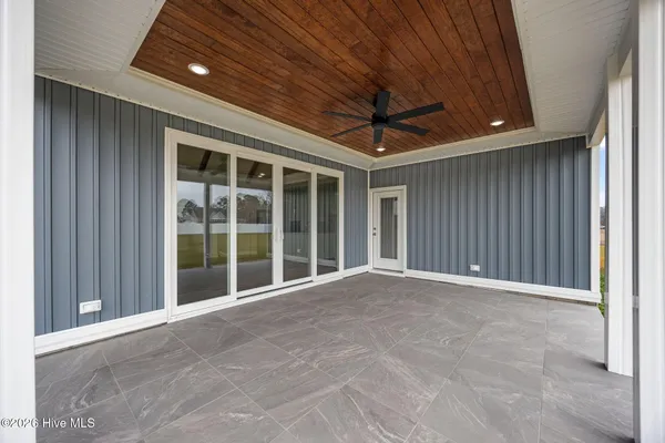 $725,000 | 335 Stephanye Lane, Greenville, NC 27834