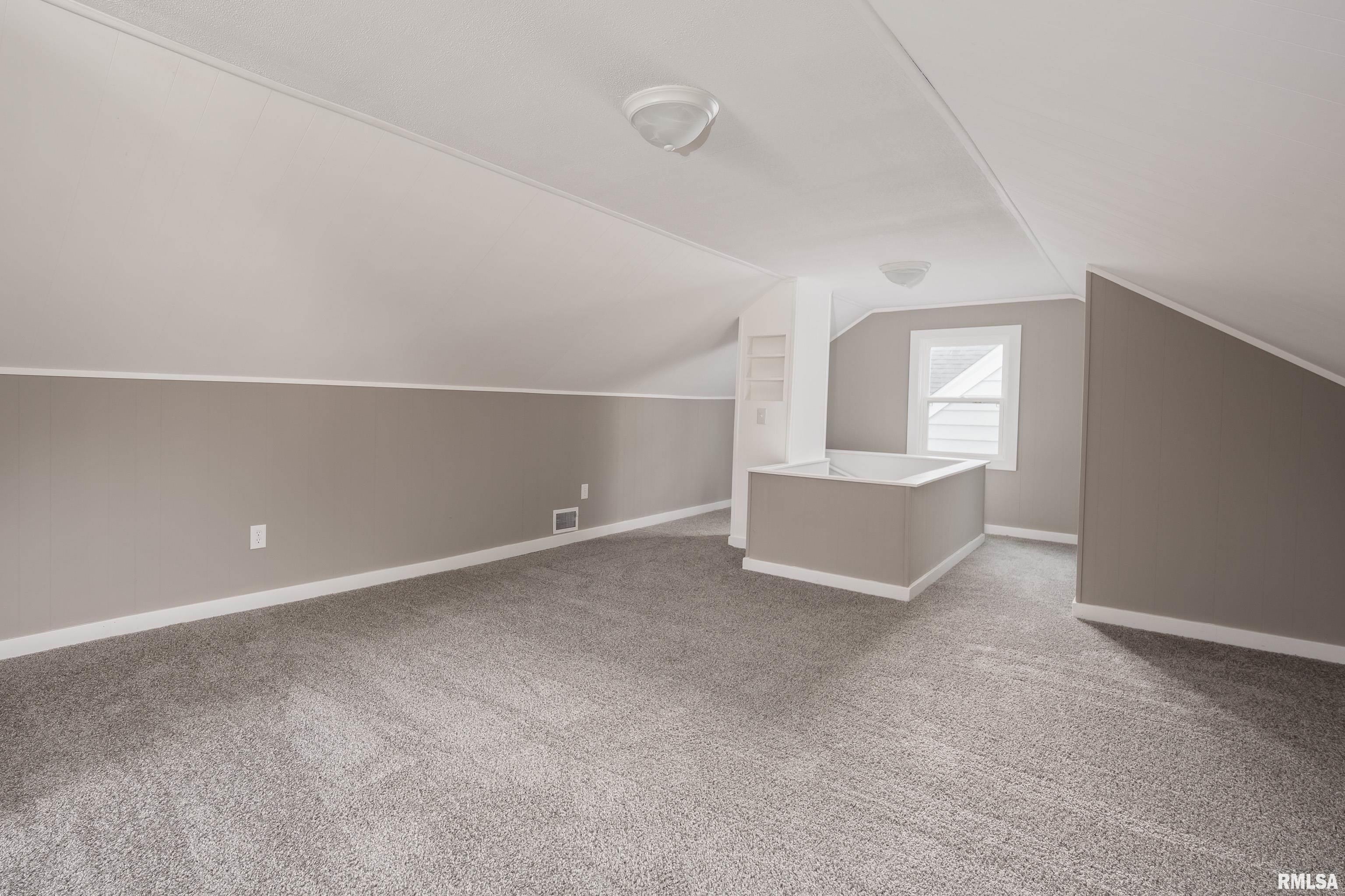 2128 3rd Street Moline, IL 61265 - Photo 18 of 28 Gallery Image 18