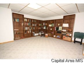 3920 Rocky Falls Road Springfield, IL 62711 - Photo 8 of 12