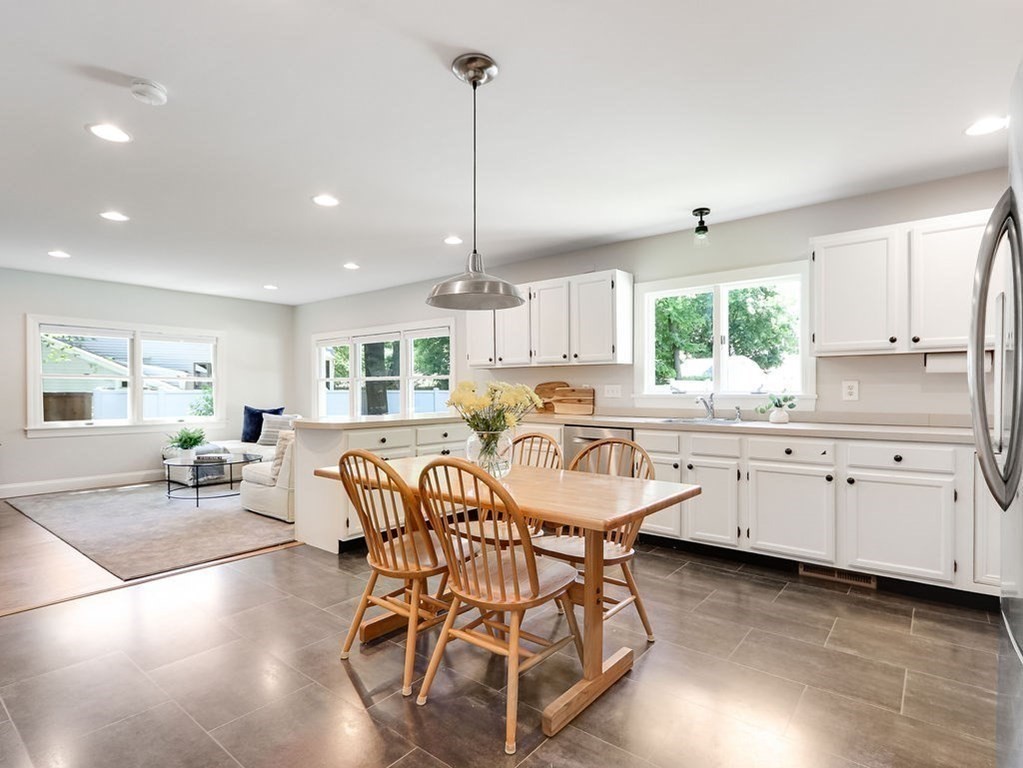 13 Barnesdale Road Natick, MA 01760 - Photo 4 of 41 Gallery Image 4