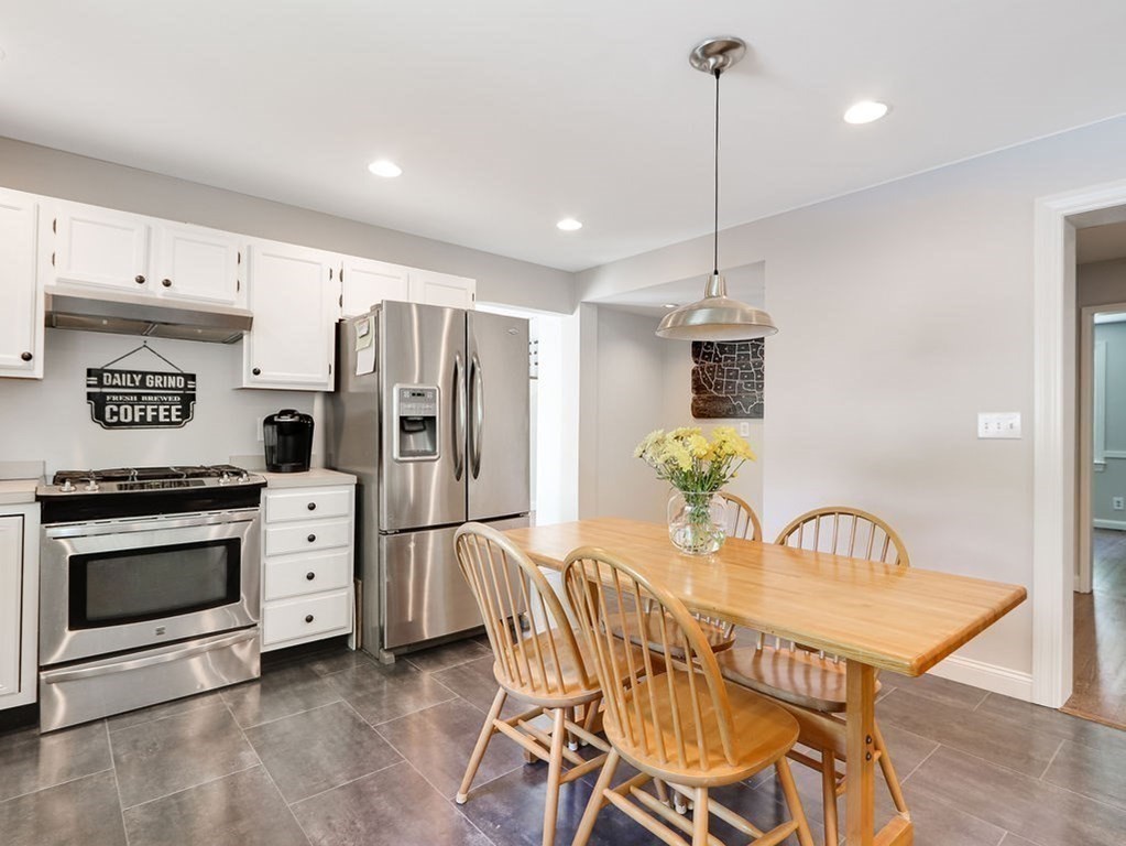 13 Barnesdale Road Natick, MA 01760 - Photo 7 of 41 Gallery Image 7