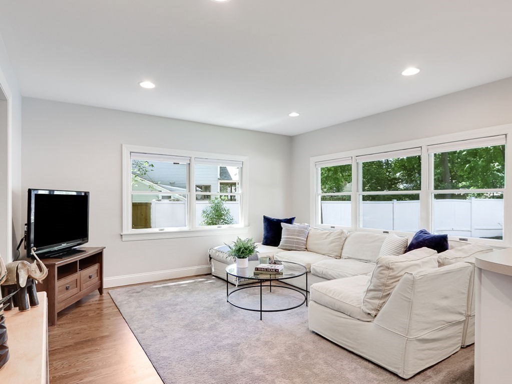 13 Barnesdale Road Natick, MA 01760 - Photo 8 of 41 Gallery Image 8
