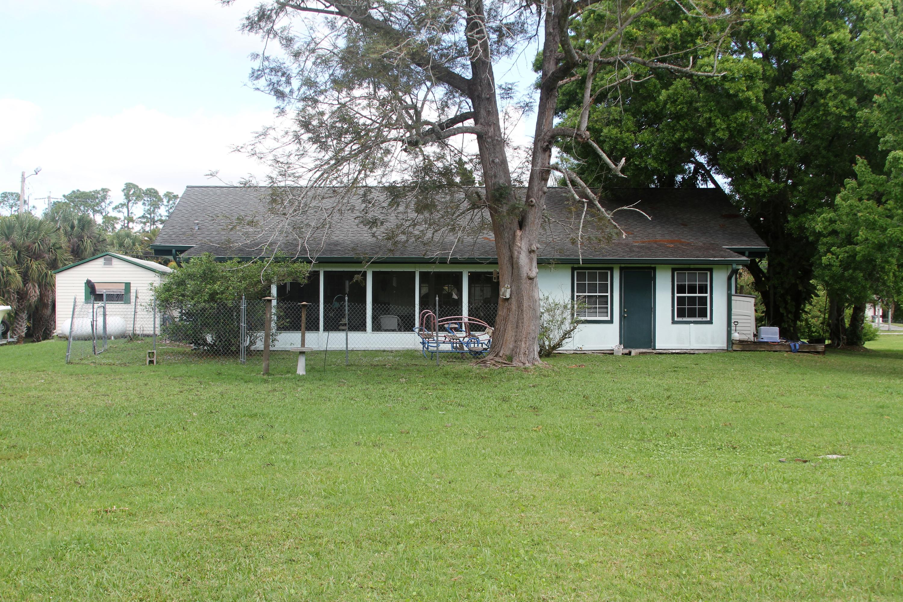 9561 154th Road North Jupiter, FL 33478 - Photo 3 of 15 IMG_5603 (2)