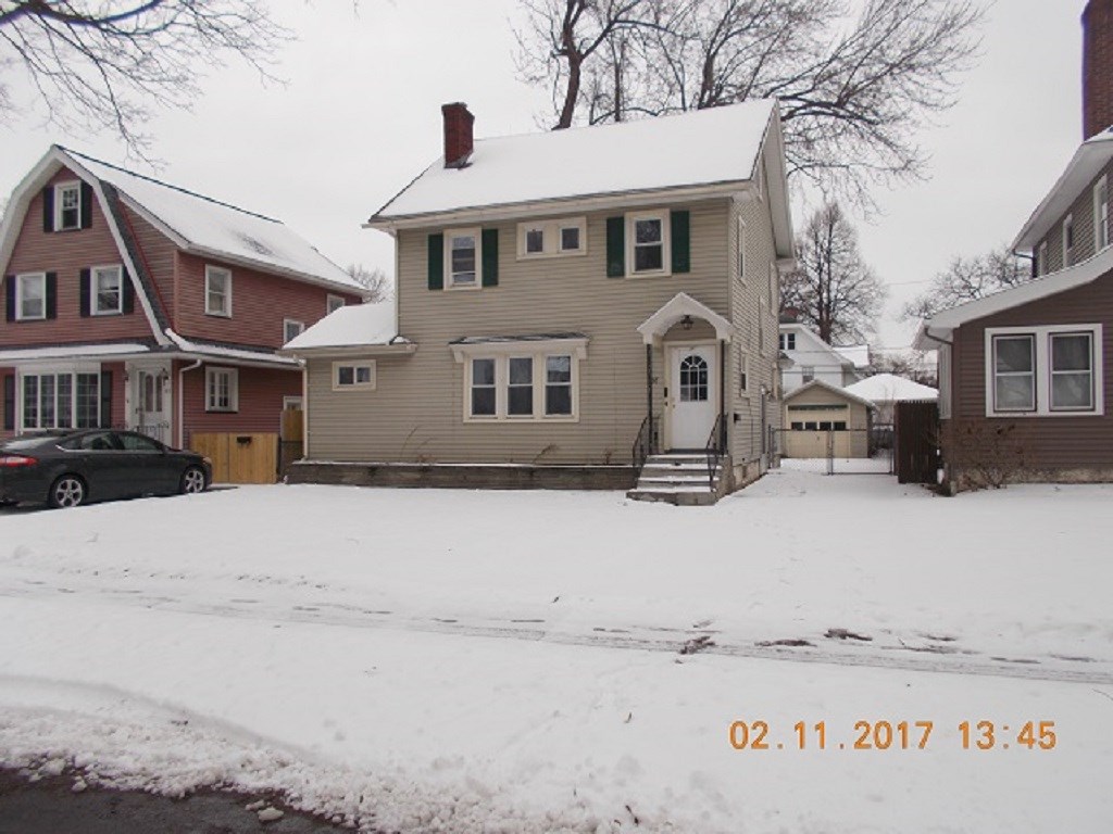 38 Freemont Road Rochester, NY 14612 - Photo 1 of 1 Front