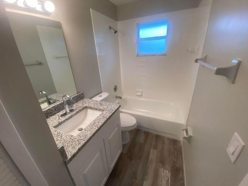 1450 Southwest Gilroy Road Port St. Lucie, FL 34953 - Photo 10 of 17 20210918045804049615000000-o