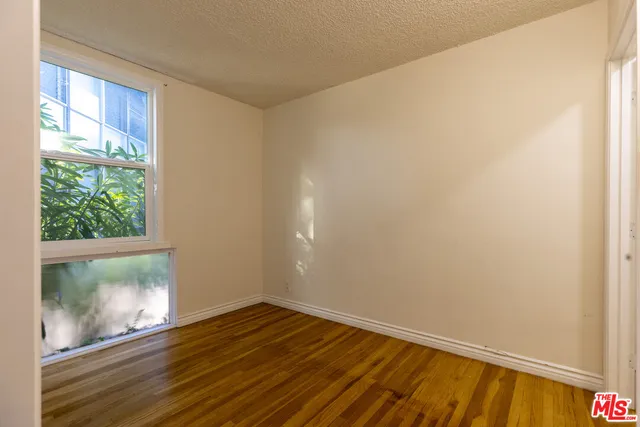 $3,125 | 3330 South Sepulveda Boulevard, Unit 1, Los Angeles, CA 90034