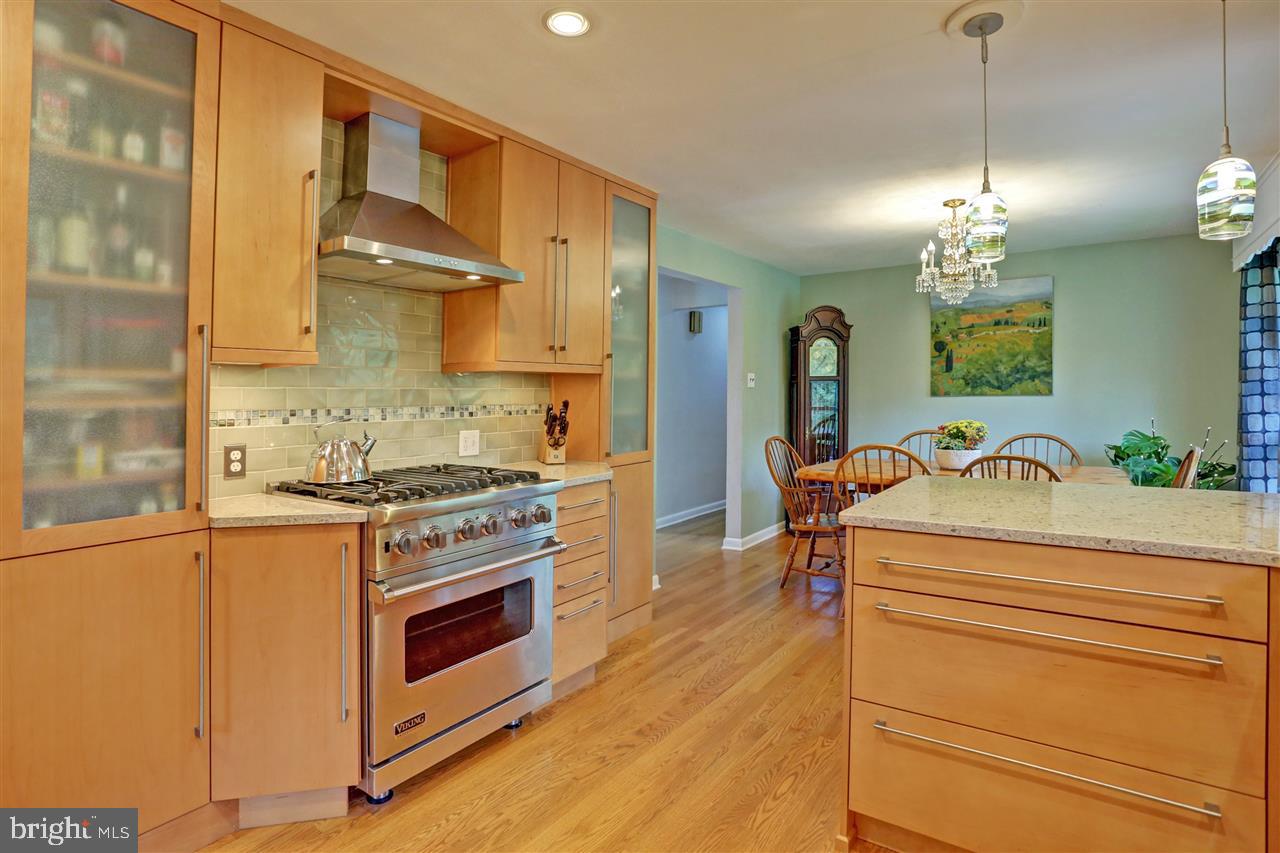 570 Devon Road Camp Hill, PA 17011 - Photo 6 of 25 Gallery Image 6