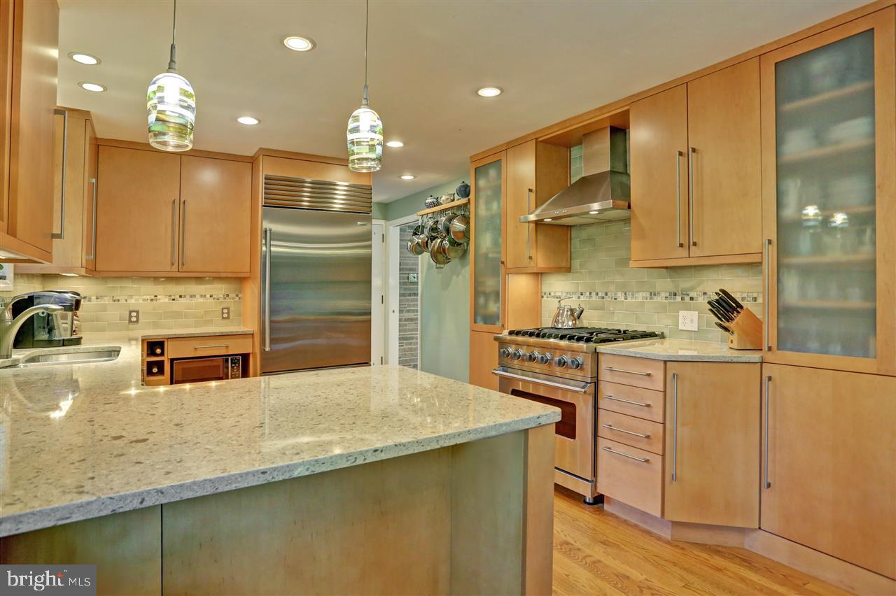 570 Devon Road Camp Hill, PA 17011 - Photo 7 of 25 Gallery Image 7