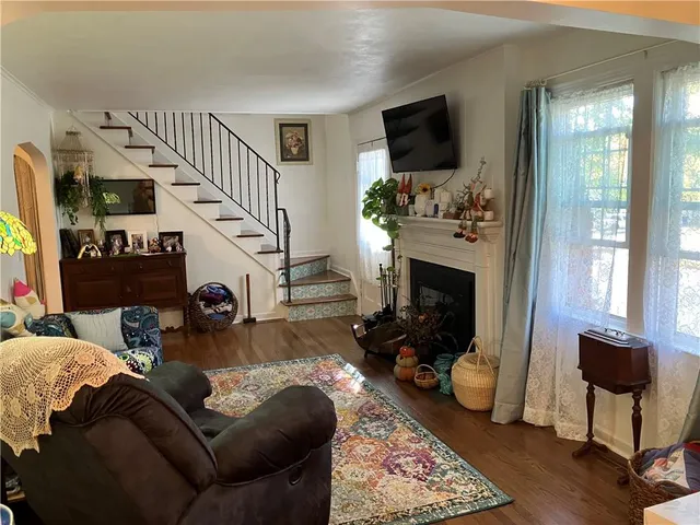 $310,000 | 13407 Bennington Avenue, Grandview, MO 64030