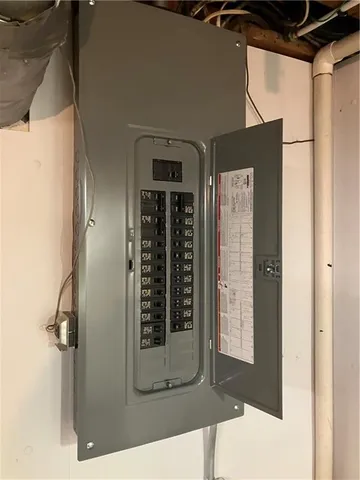 $310,000 | 13407 Bennington Avenue, Grandview, MO 64030