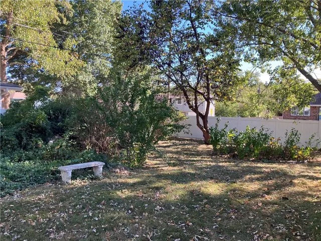 $310,000 | 13407 Bennington Avenue, Grandview, MO 64030