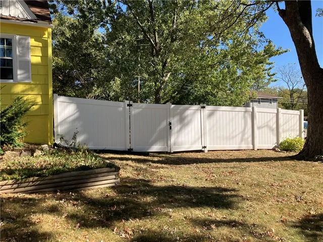 $310,000 | 13407 Bennington Avenue, Grandview, MO 64030