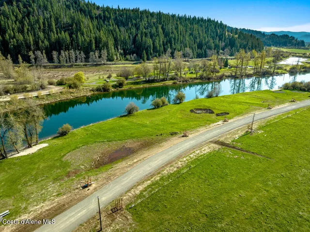 $200,000 | 19 Horn Hooked Ln Street, St. Maries, ID 83861