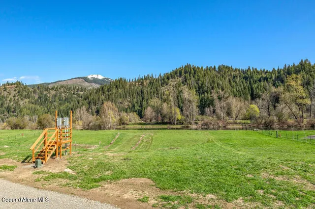 $200,000 | 19 Horn Hooked Ln Street, St. Maries, ID 83861