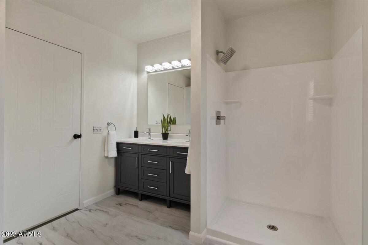 2902 East Escuda Road Phoenix, AZ 85050 - Photo 16 of 31 24-IMG_8129
