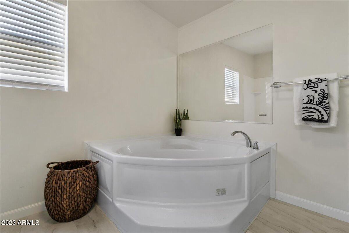 2902 East Escuda Road Phoenix, AZ 85050 - Photo 17 of 31 23-IMG_8114