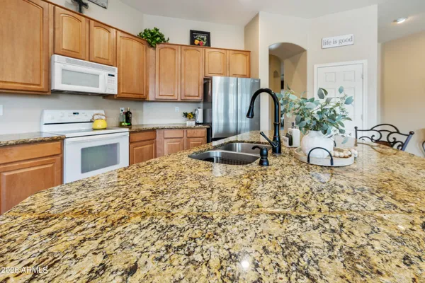 $725,000 | 2997 East Parkview Drive, Gilbert, AZ 85295