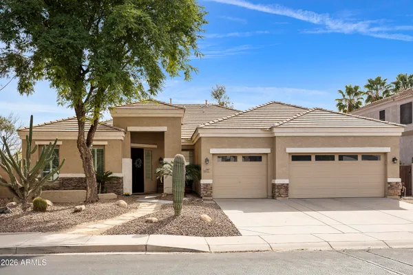 $725,000 | 2997 East Parkview Drive, Gilbert, AZ 85295