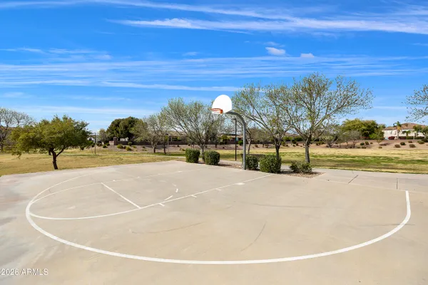 $725,000 | 2997 East Parkview Drive, Gilbert, AZ 85295