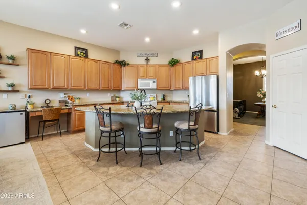 $725,000 | 2997 East Parkview Drive, Gilbert, AZ 85295