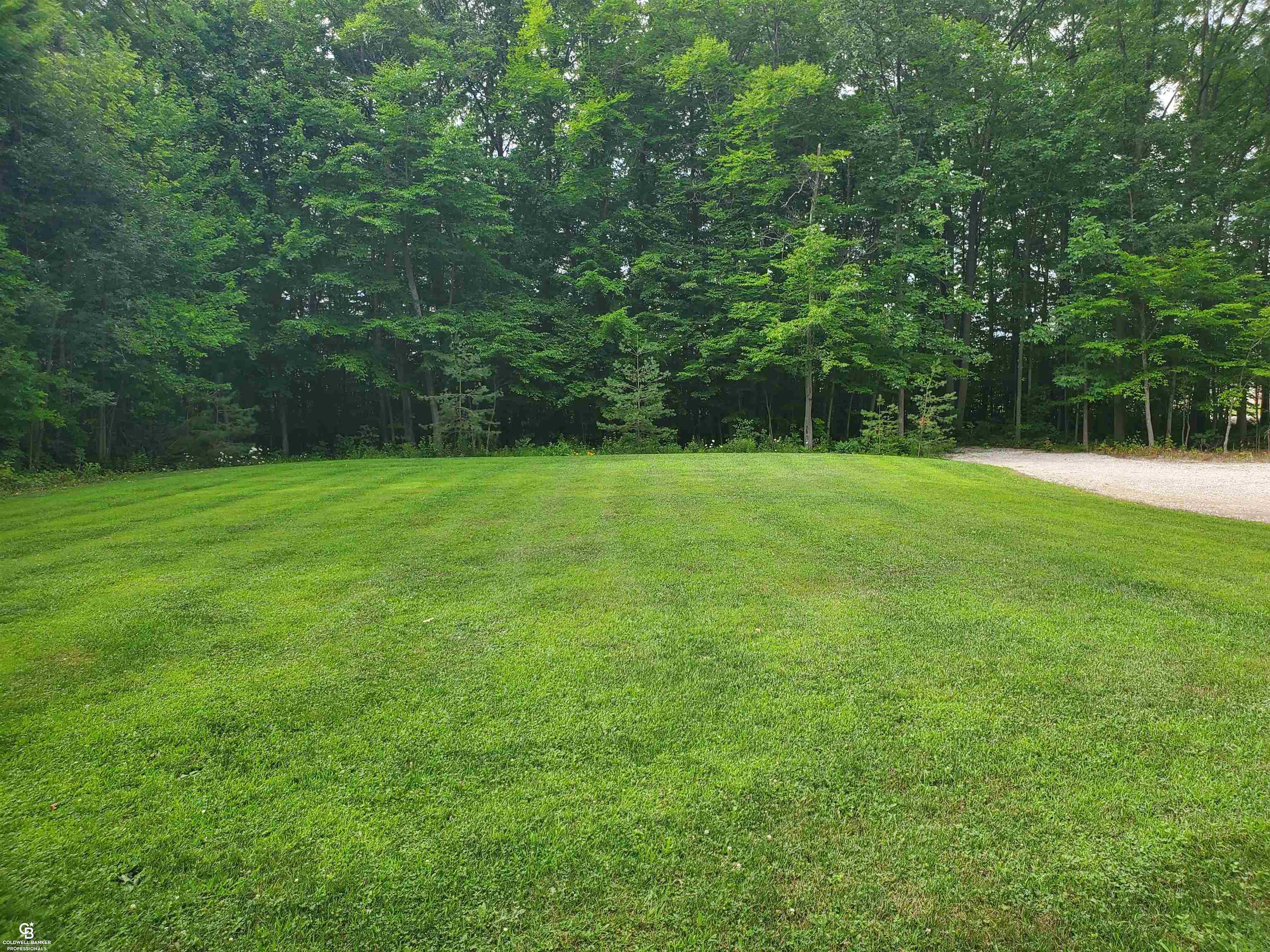10041 Metcalf Road Avoca, MI 48006 - Photo 13 of 34 Gallery Image 13