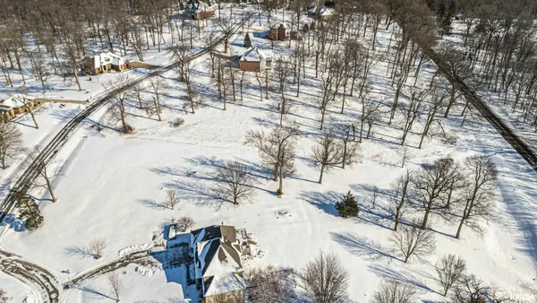 $29,900 | 3 Governor's Drive, Elkhart, IL 62634