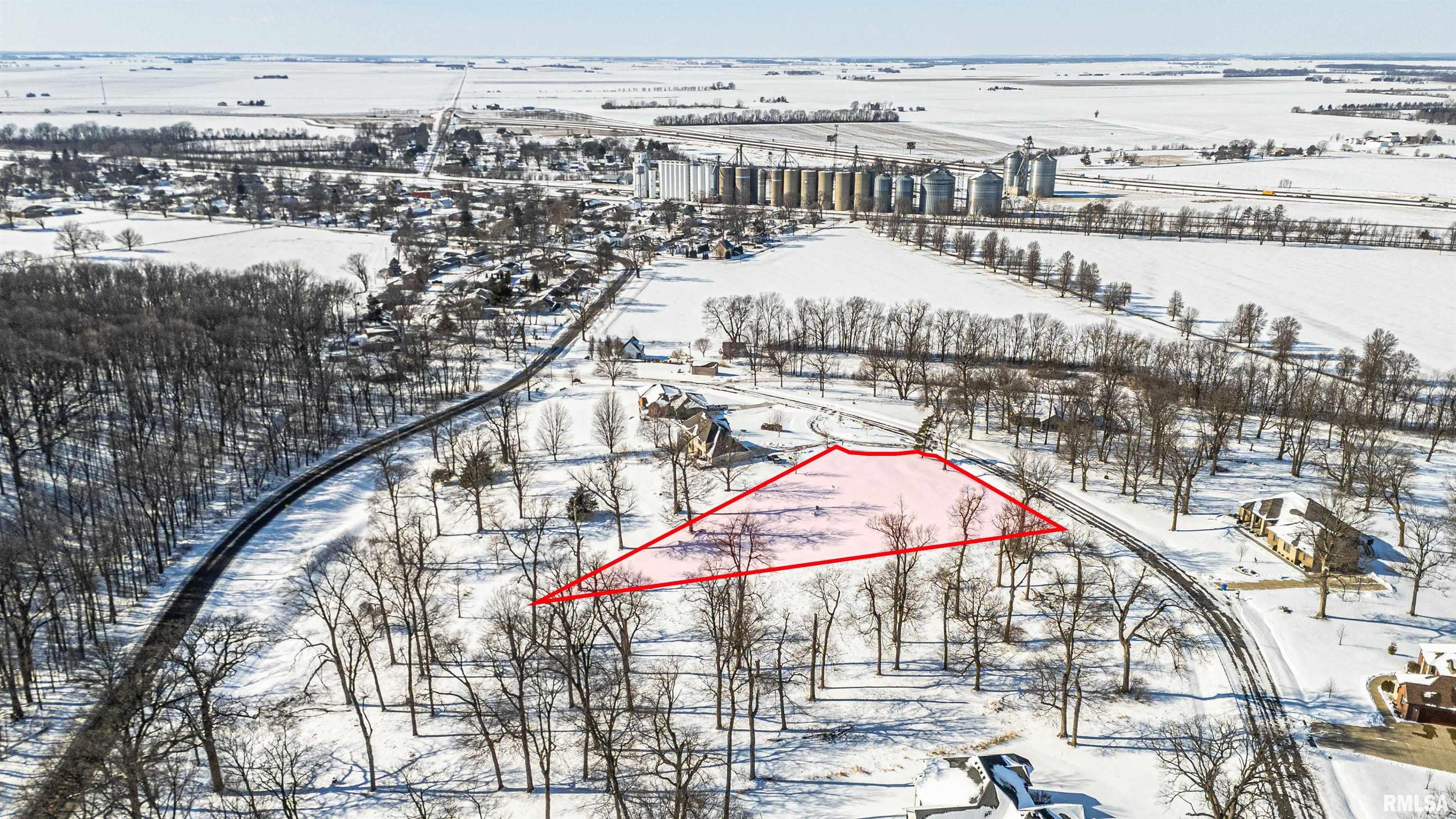 3 Governor's Drive Elkhart, IL 62634 - Photo 8 of 11