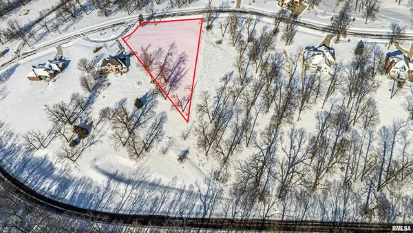 $29,900 | 3 Governor's Drive, Elkhart, IL 62634