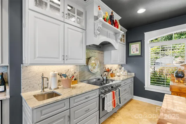 $1,575,000 | 159 Alta Circle, Hendersonville, NC 28739