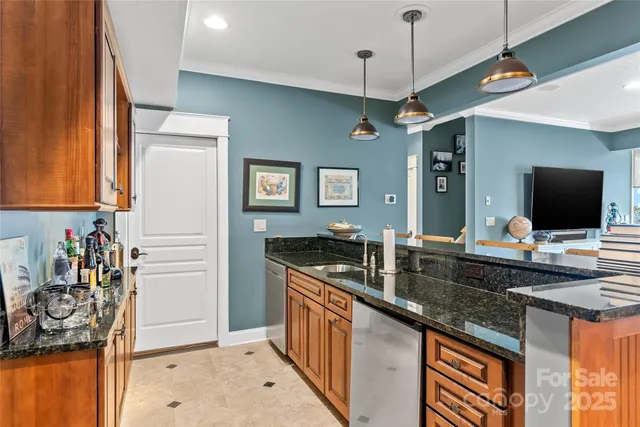 $1,575,000 | 159 Alta Circle, Hendersonville, NC 28739