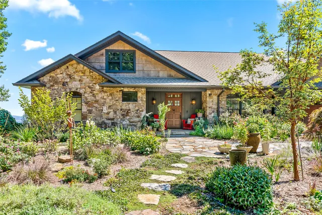 $1,575,000 | 159 Alta Circle, Hendersonville, NC 28739