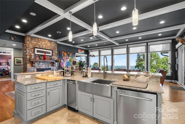 $1,575,000 | 159 Alta Circle, Hendersonville, NC 28739