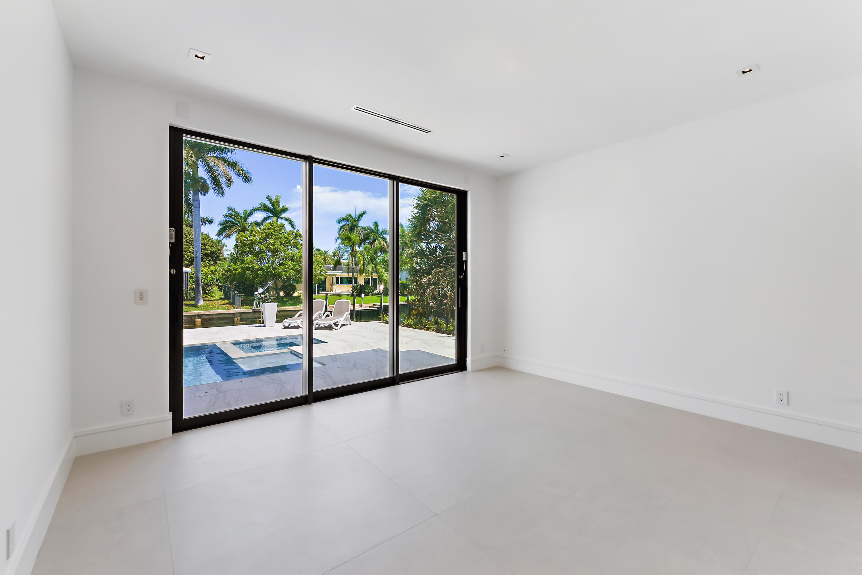 701 Lakeview Terrace Boca Raton, FL 33431 - Photo 31 of 65 701 NE Lakeview Terr_2_Ann Rutherford_35