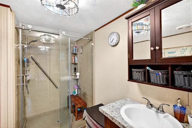 $300,000 | 15068 Southeast 105th Avenue, Summerfield, FL 34491