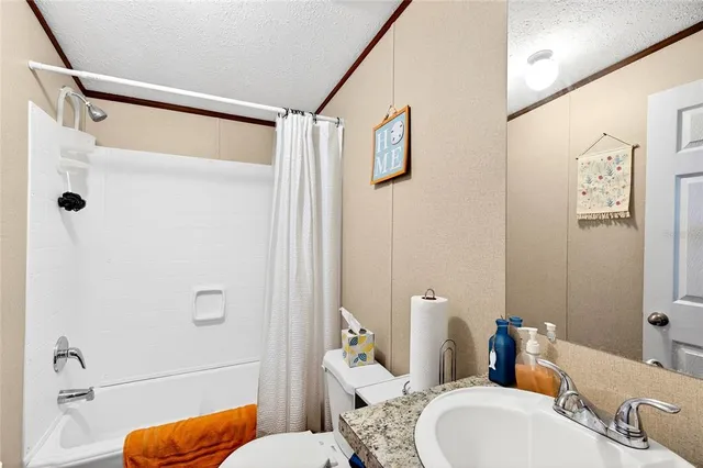 $300,000 | 15068 Southeast 105th Avenue, Summerfield, FL 34491