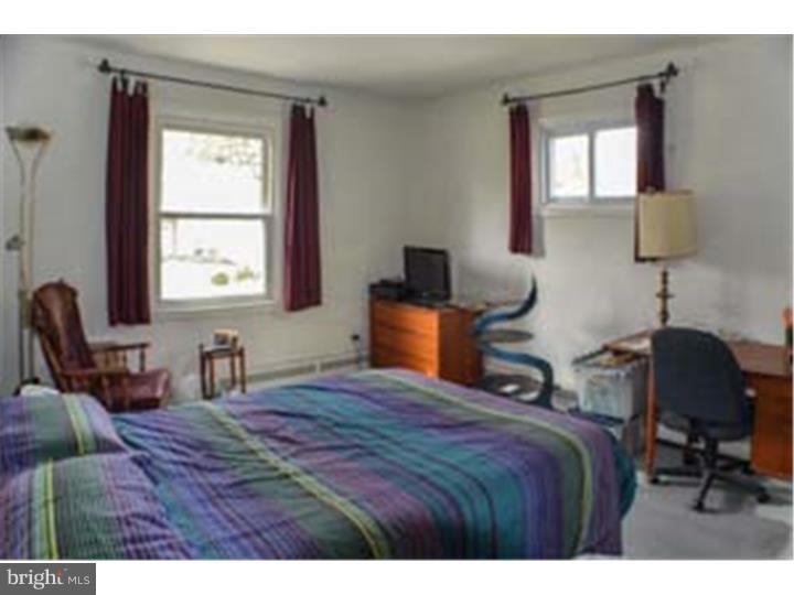 1041 Anna Road Huntingdon Valley, PA 19006 - Photo 12 of 23 Bedroom 3