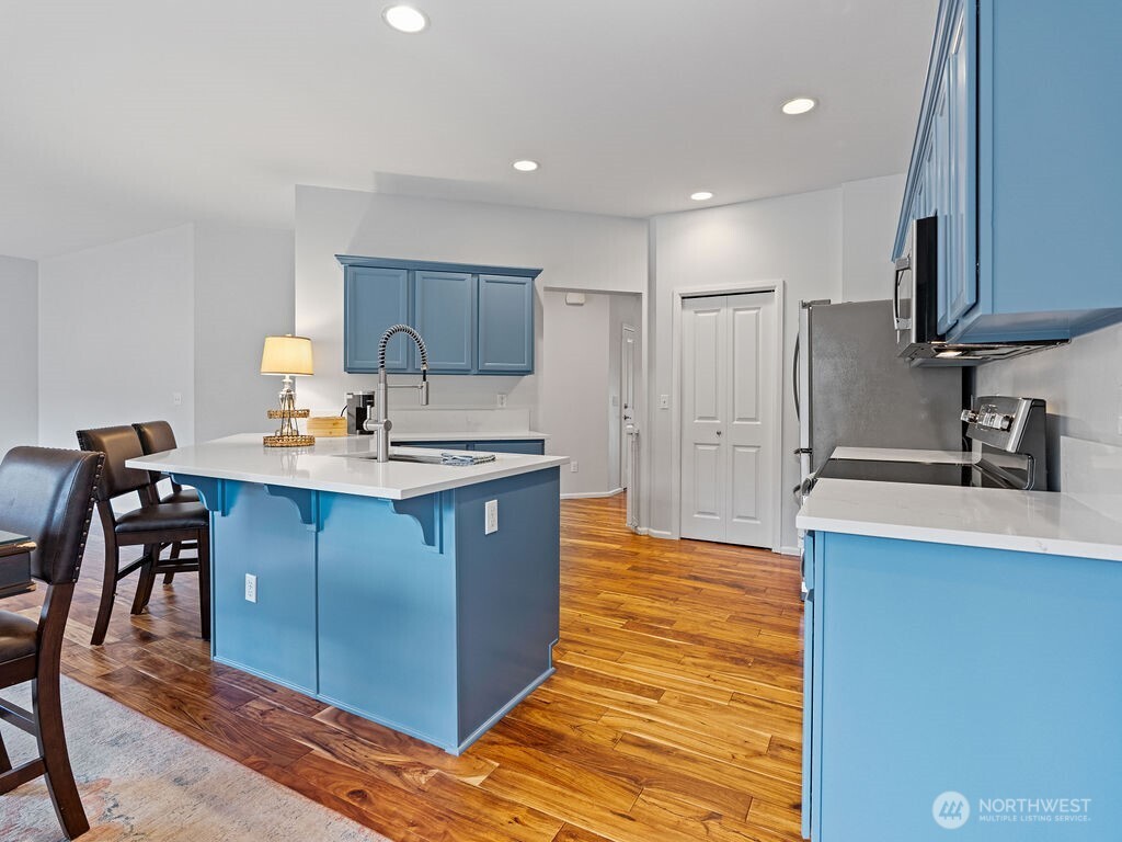 4119 167th Place Southeast Bothell, WA 98012 - Photo 10 of 30 Gallery Image 10