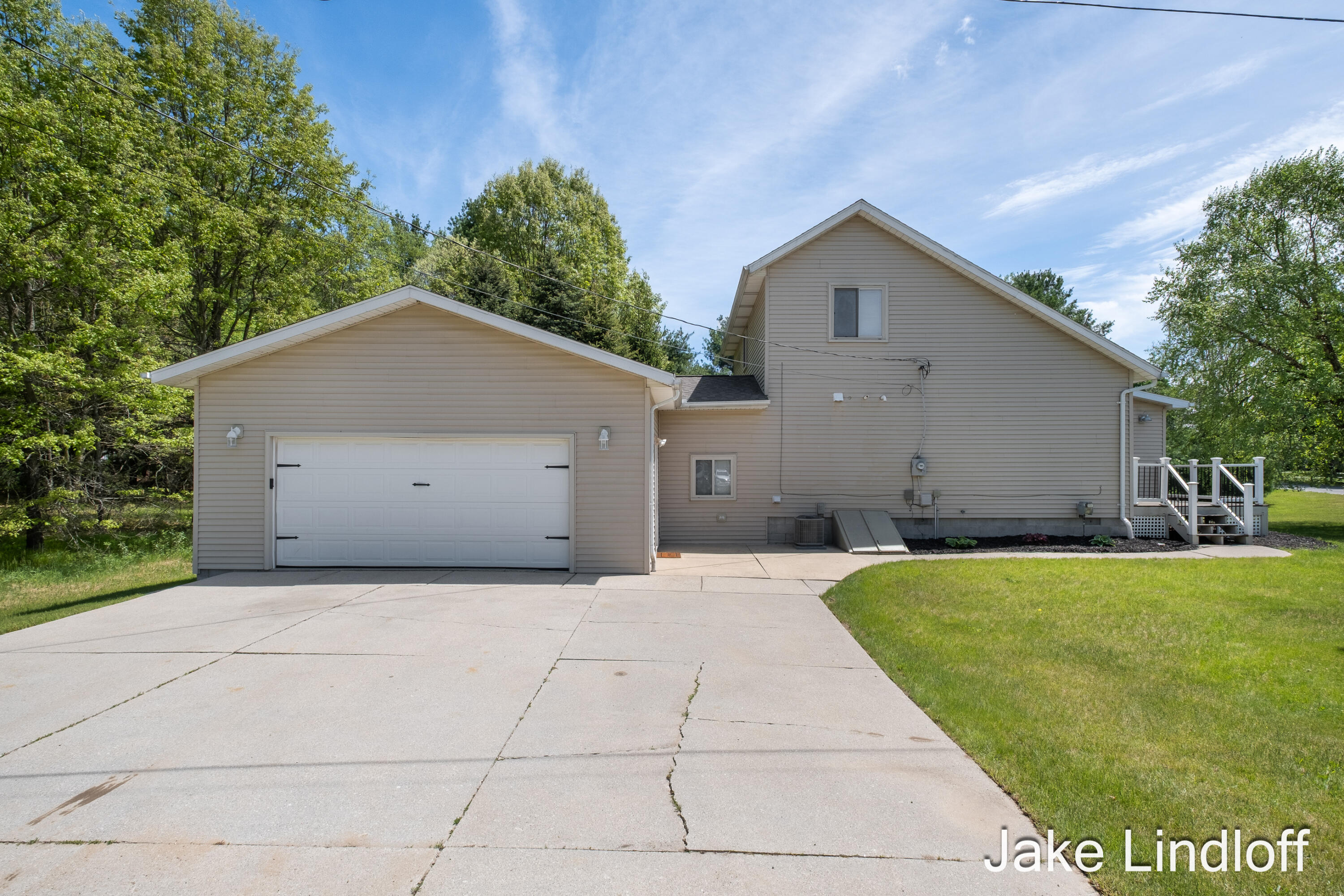 11014 East Royal Road Stanwood, MI 49346 - Photo 4 of 54 Photo-4