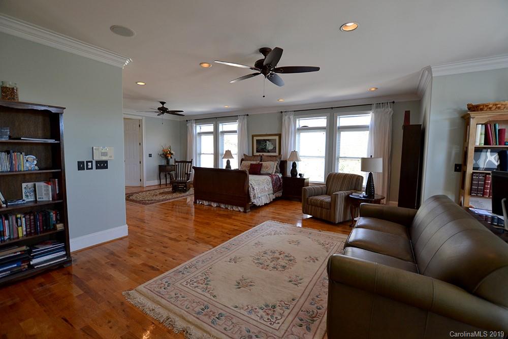 1442 Barron Point Road Rock Hill, SC 29732 - Photo 15 of 29 Gallery Image 15