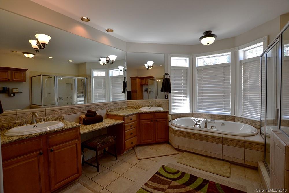 1442 Barron Point Road Rock Hill, SC 29732 - Photo 17 of 29 Gallery Image 17