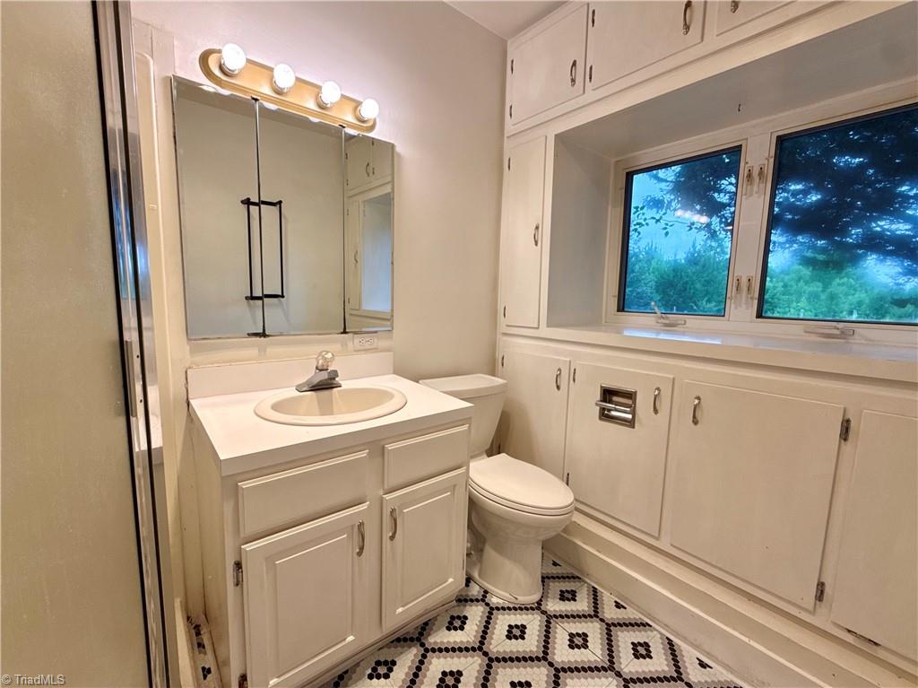 7147 Old 421 Road Liberty, NC 27298 - Photo 16 of 23