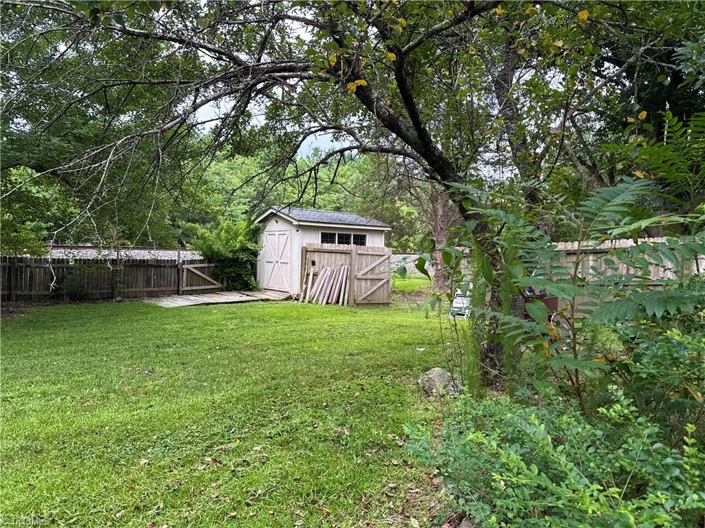 7147 Old 421 Road Liberty, NC 27298 - Photo 6 of 23