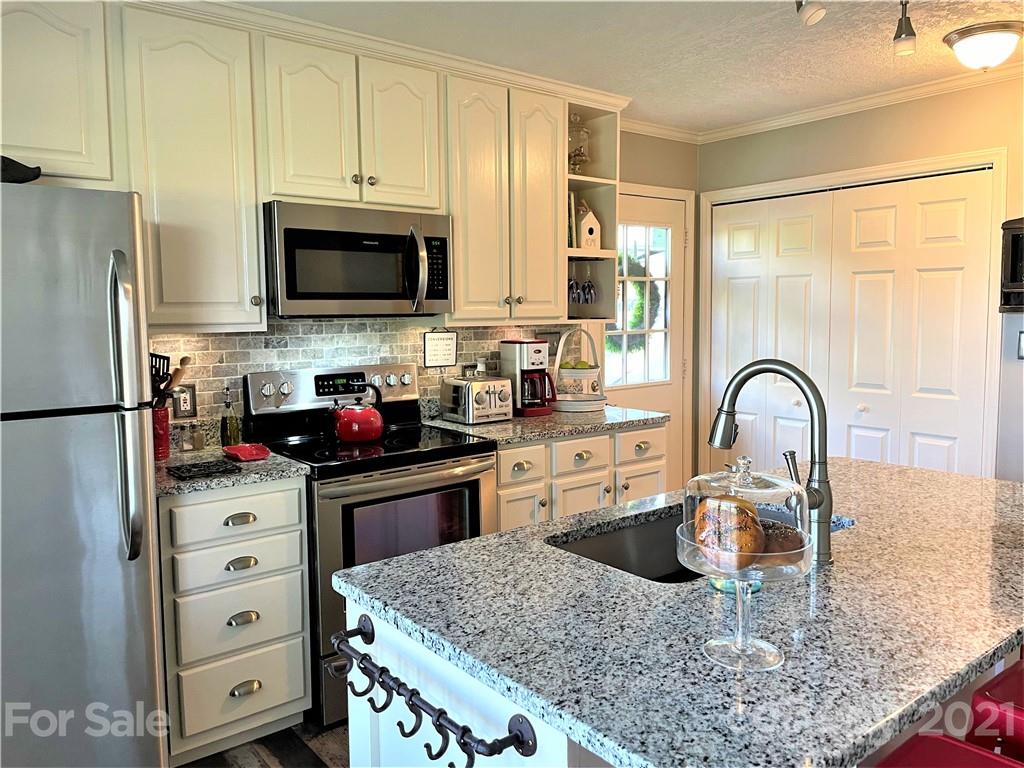 7123 Oak Ridge Church Road Connelly Springs, NC 28612 - Photo 17 of 28 Gallery Image 17