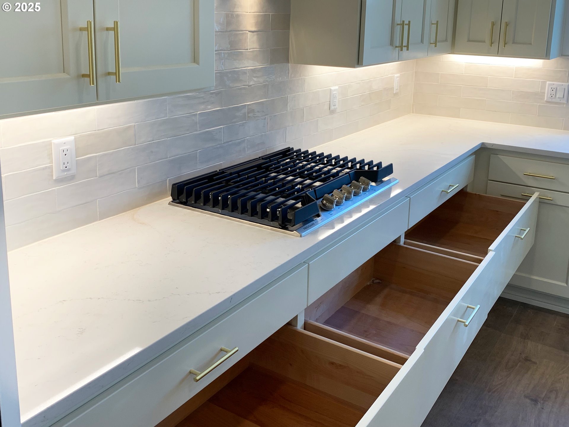 1896 South Holly Street Canby, OR 97013 - Photo 14 of 36 a close view of bathroom sink