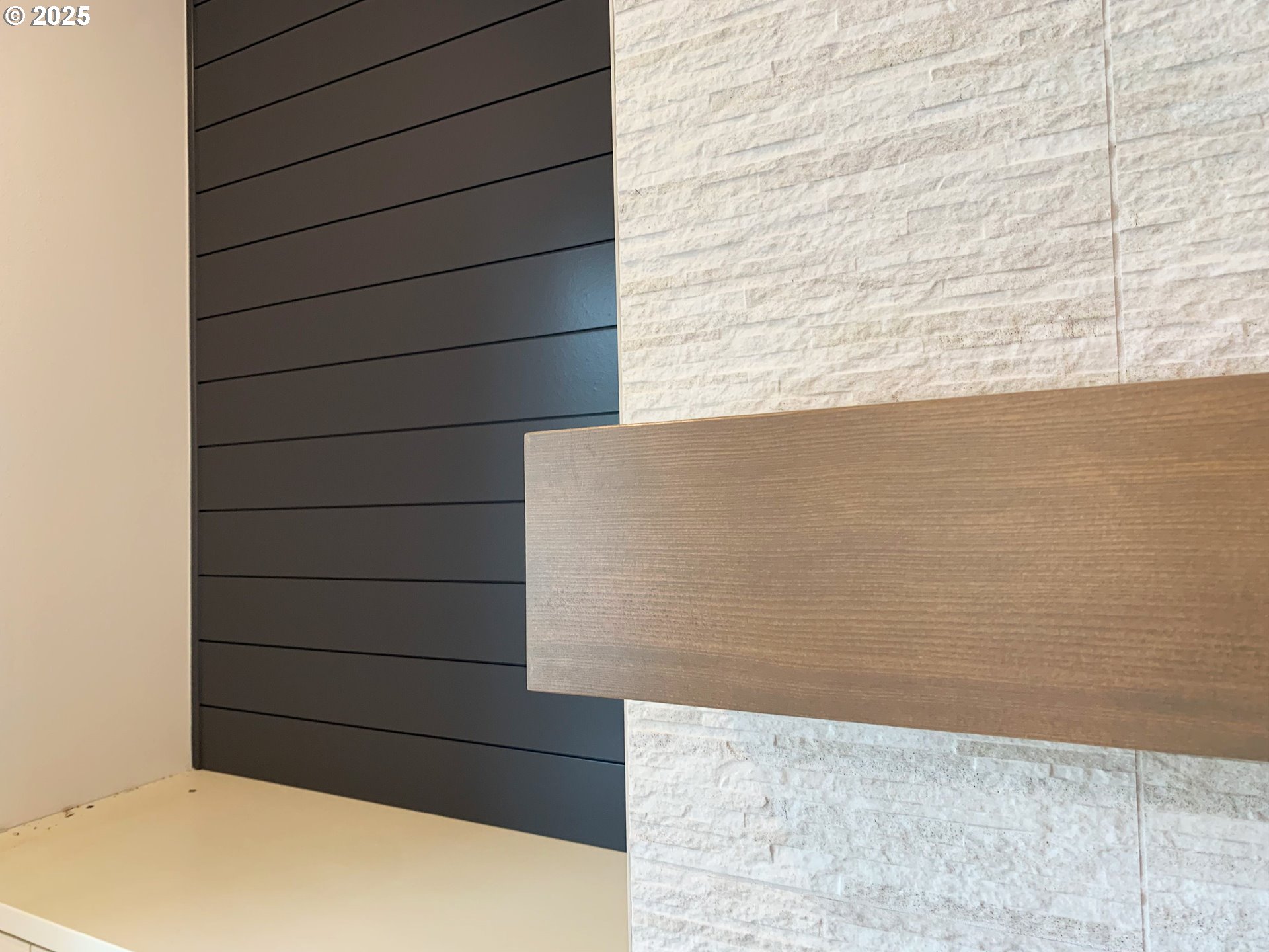 1896 South Holly Street Canby, OR 97013 - Photo 32 of 36 a view of door