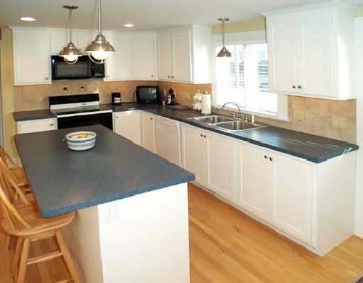 17 Edith Road Narragansett, RI 02882 - Photo 4 of 5 Other.